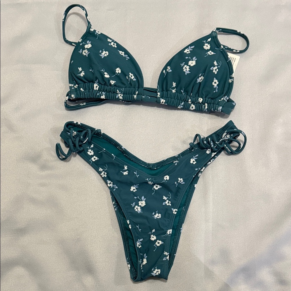 Hollister Dark Green Floral Triangle Bikini Set